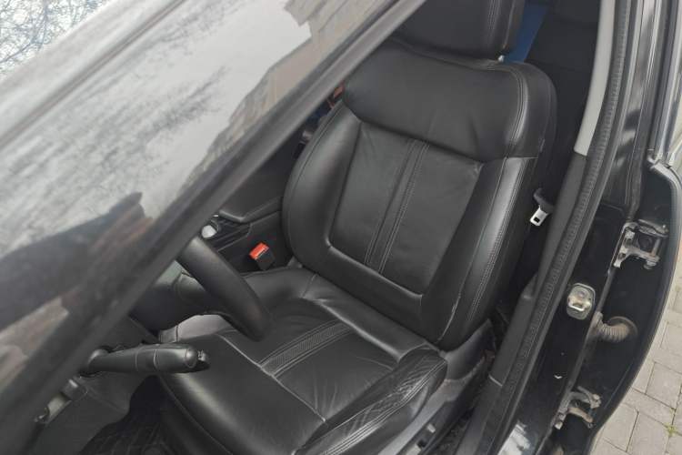 Used Peugeot 3008 2013 2.0L Automatic Trend Edition Left Front Seat
