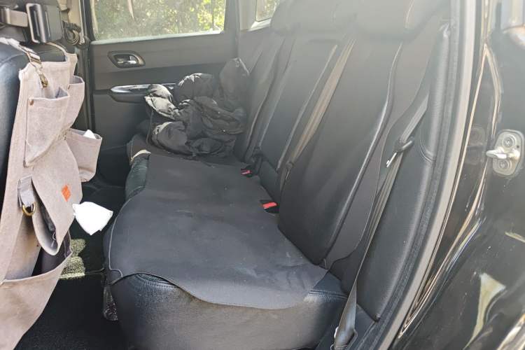 Used Peugeot 3008 2013 2.0L Manual Classic Edition Left Rear Seat