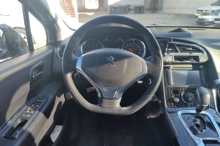 Used Peugeot 3008 2013 2.0L Automatic Trend Edition Steering Wheel