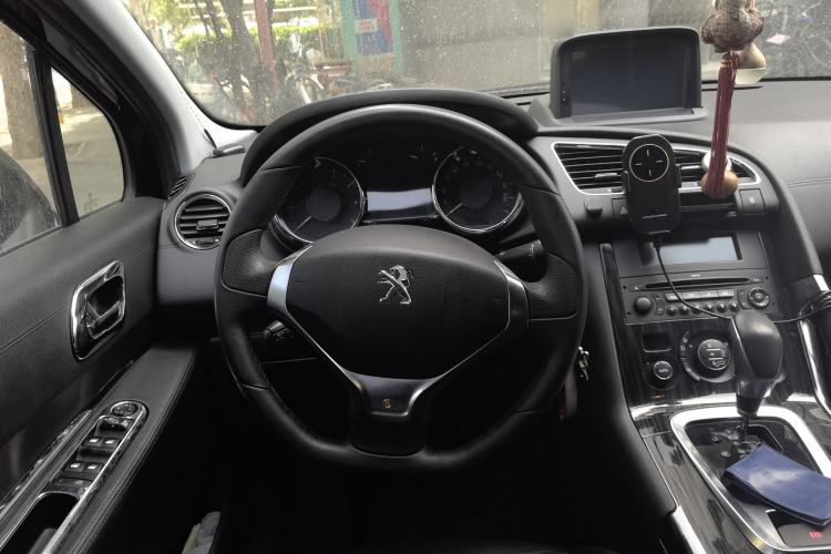 Used Peugeot 3008 2013 2.0L Automatic Trend Edition Steering Wheel