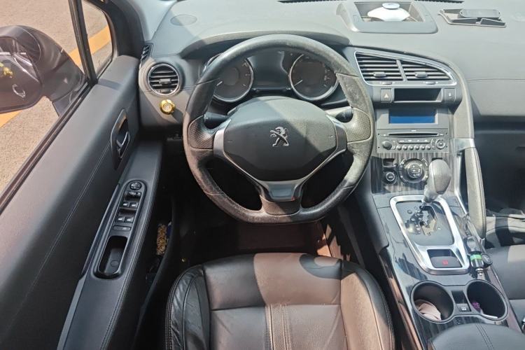 Used Peugeot 3008 2013 2.0L Automatic Trend Edition Steering Wheel