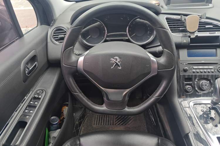 Used Peugeot 3008 2013 2.0L Automatic Trend Edition Steering Wheel