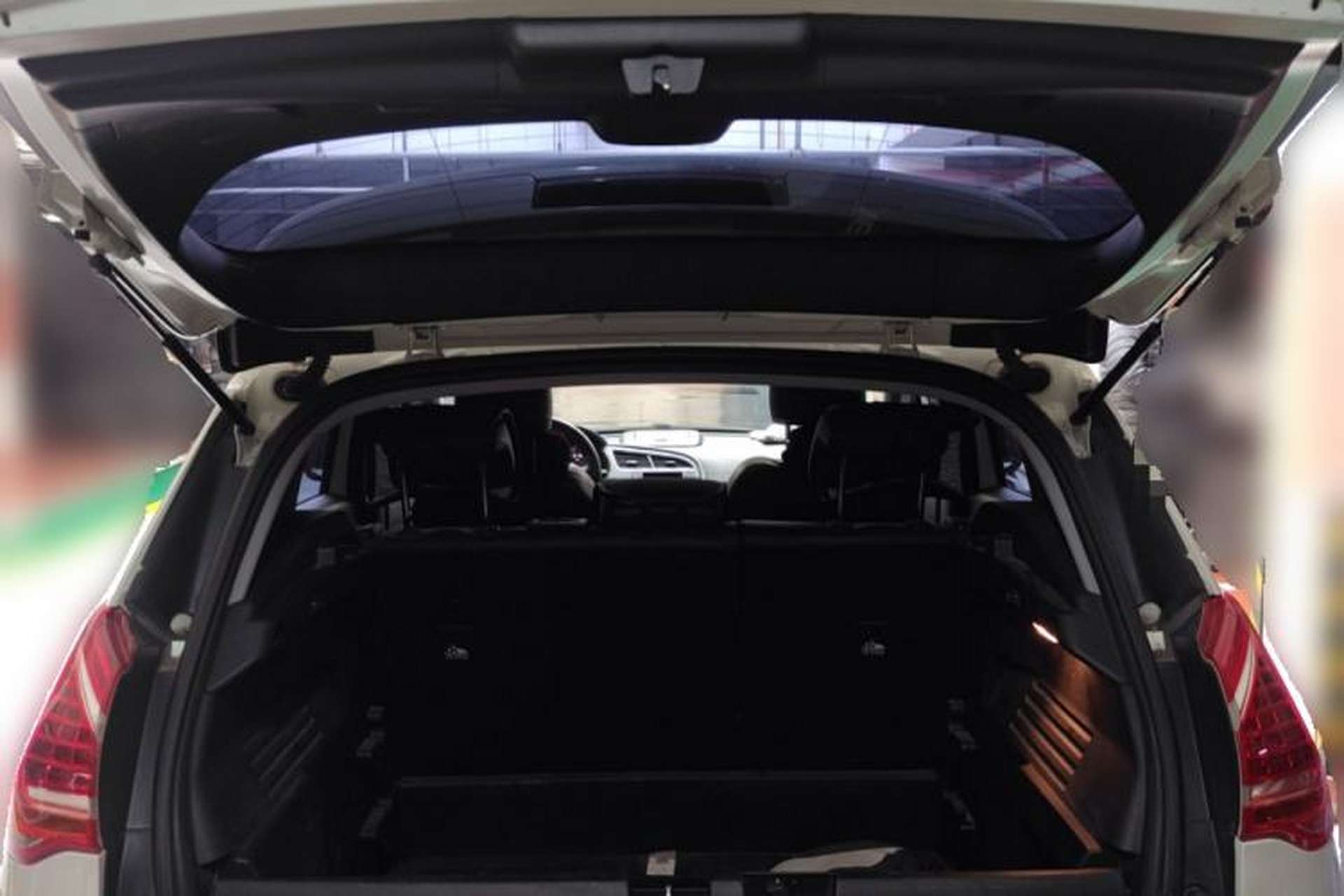 Used Peugeot 3008 2013 2.0L Automatic Trend Edition Trunk
