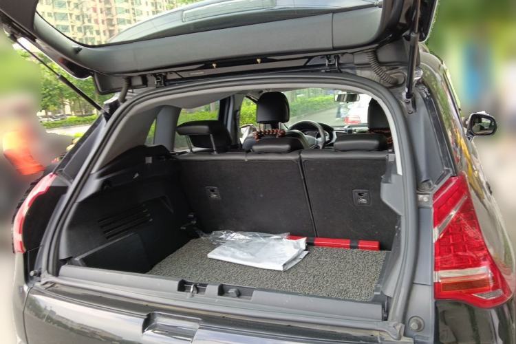 Used Peugeot 3008 2013 2.0L Automatic Trend Edition Trunk