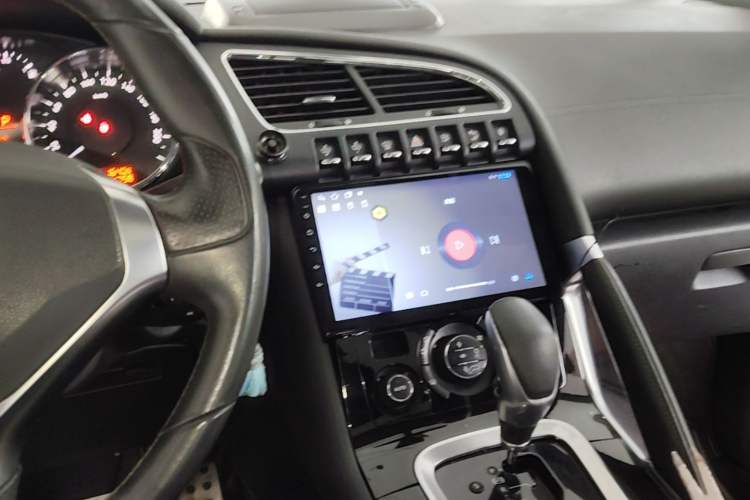 Used Peugeot 3008 2013 1.6THP Automatic Prestige Edition Audio And AC Panel