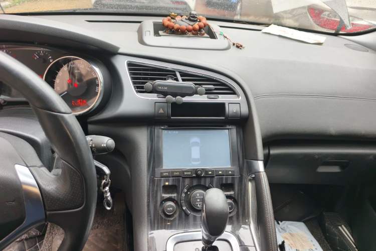 Used Peugeot 3008 2013 2.0L Automatic Trend Edition Audio And AC Panel