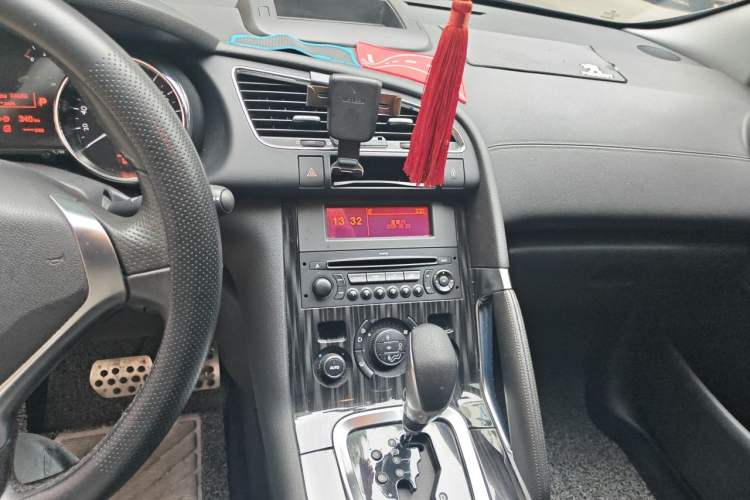 Used Peugeot 3008 2013 1.6THP Automatic Trend Edition Audio And AC Panel
