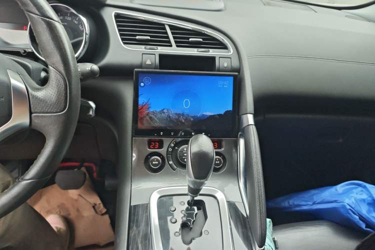 Used Peugeot 3008 2013 2.0L Automatic Trend Edition Audio And AC Panel