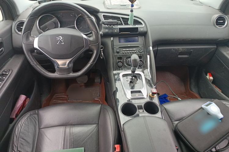 Used Peugeot 3008 2013 2.0L Automatic Classic Edition Center Console