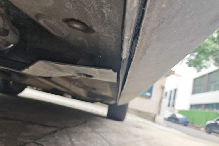 Used Peugeot 3008 2013 1.6THP Automatic Trend Edition Chassis Rear Right