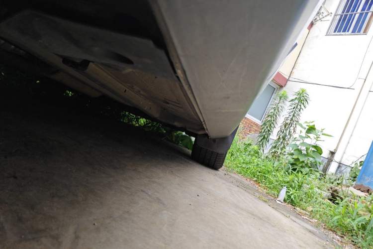 Used Peugeot 3008 2013 2.0L Manual Classic Edition Chassis Rear Right