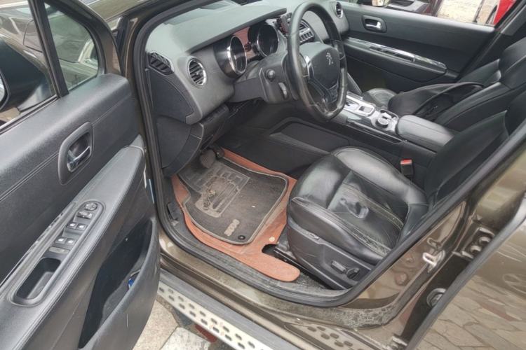 Used Peugeot 3008 2013 1.6THP Automatic Prestige Edition Driver Seat