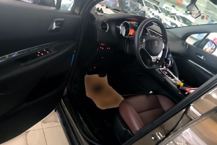 Used Peugeot 3008 2013 2.0L Automatic Classic Edition Driver Seat