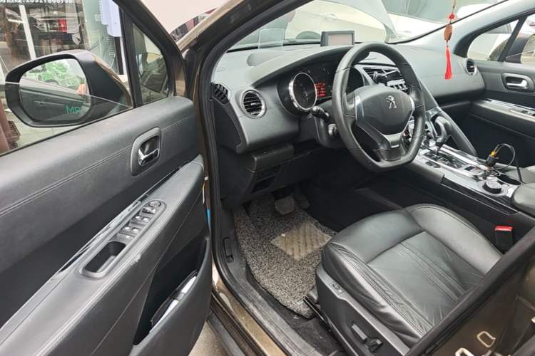Used Peugeot 3008 2013 1.6THP Automatic Prestige Edition Driver Seat