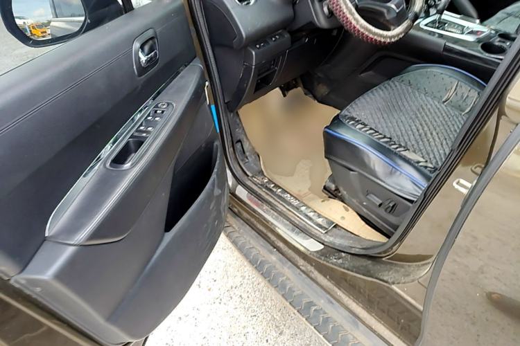 Used Peugeot 3008 2013 2.0L Automatic Trend Edition Driver Seat