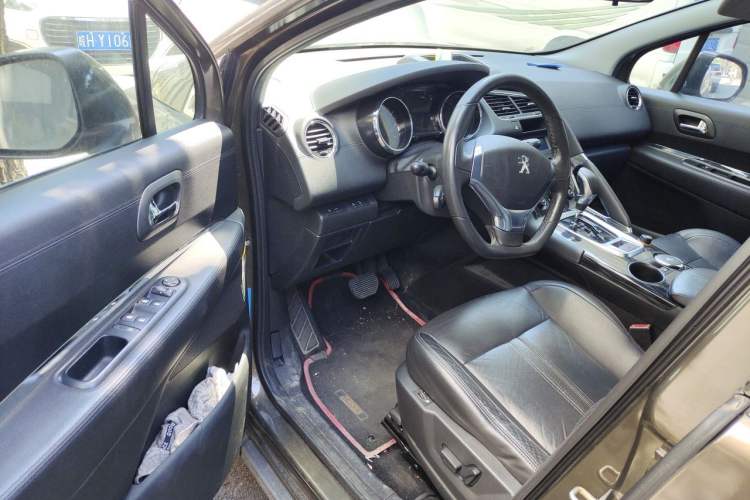 Used Peugeot 3008 2013 2.0L Automatic Trend Edition Driver Seat