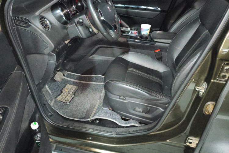 Used Peugeot 3008 2013 2.0L Automatic Trend Edition Driver Seat