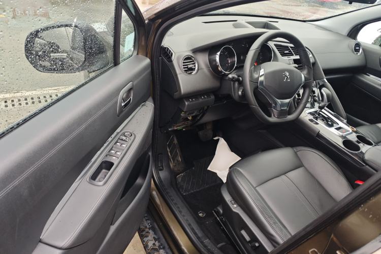 Used Peugeot 3008 2013 2.0L Automatic Trend Edition Driver Seat
