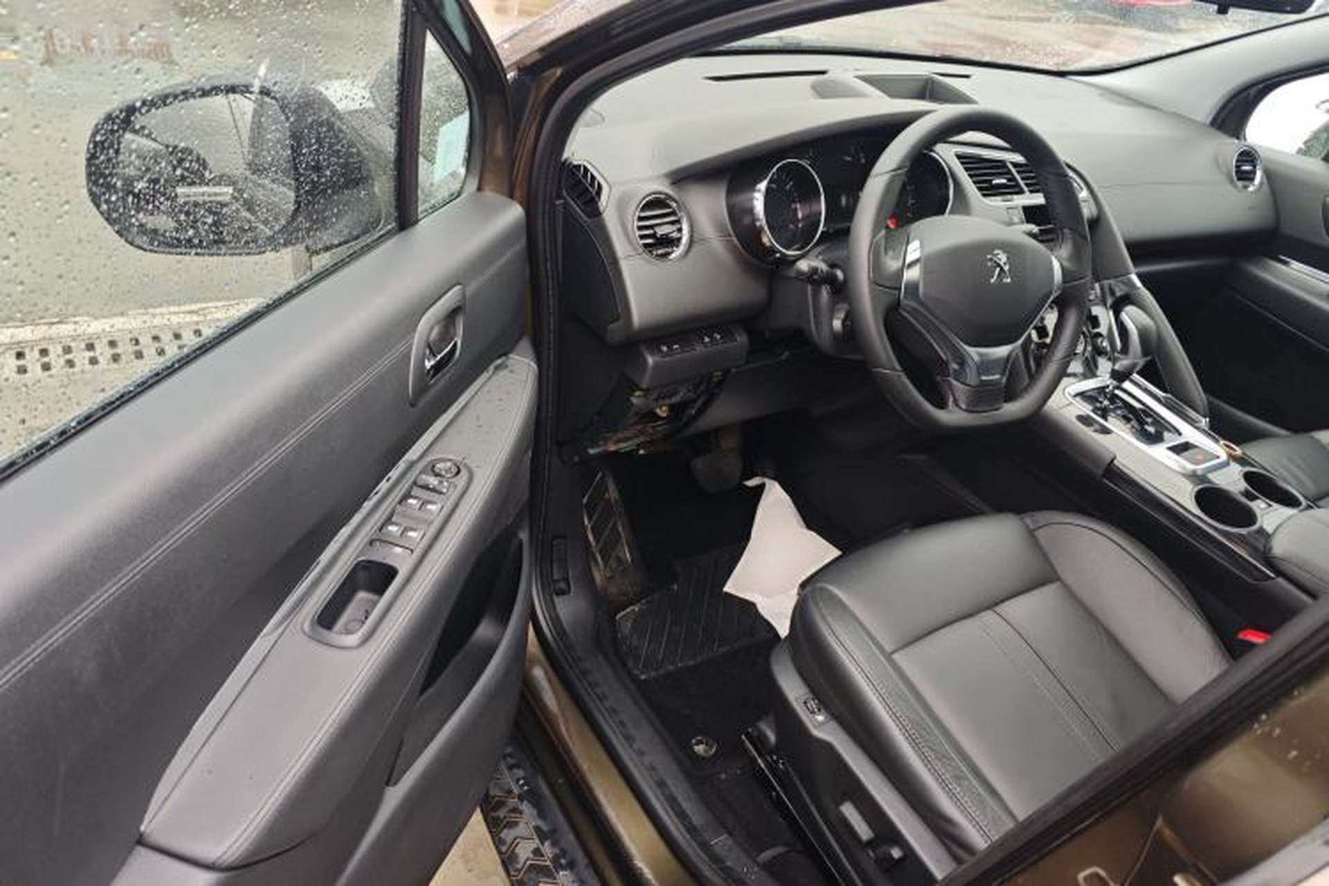 Used Peugeot 3008 2013 2.0L Automatic Trend Edition Driver Seat