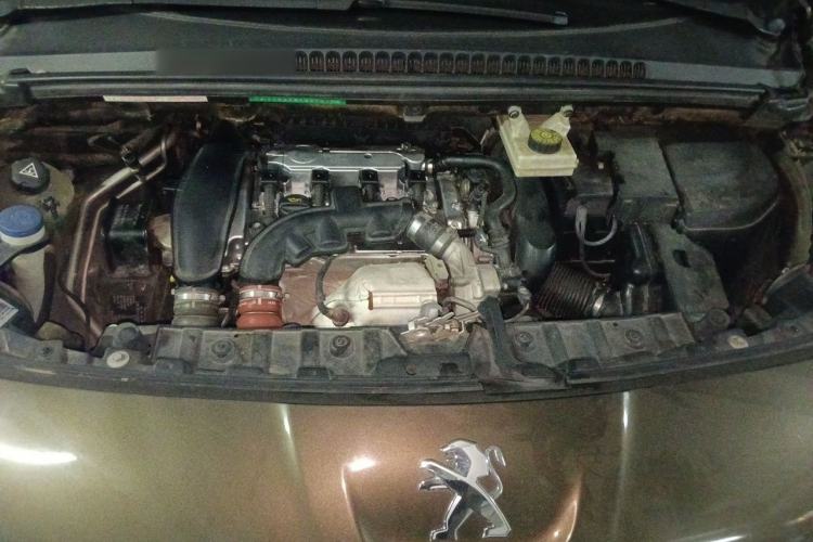 Used Peugeot 3008 2013 1.6THP Automatic Prestige Edition Engine Bay