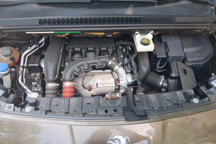 Used Peugeot 3008 2013 1.6THP Automatic Prestige Edition Engine Bay