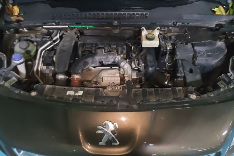 Used Peugeot 3008 2013 1.6THP Automatic Trend Edition Engine Bay