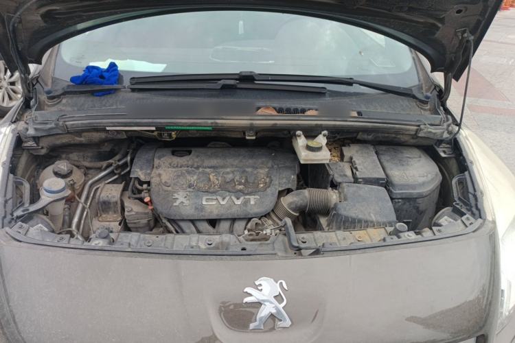 Used Peugeot 3008 2013 2.0L Automatic Classic Edition Engine Bay