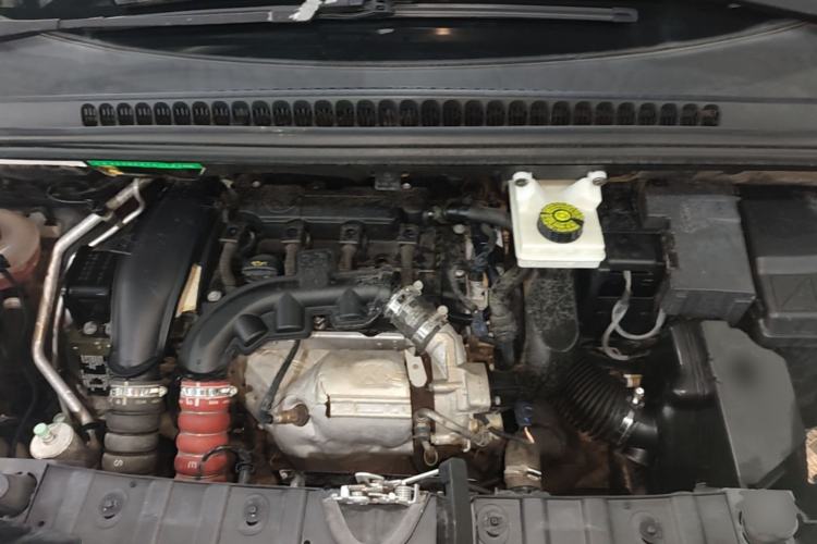 Used Peugeot 3008 2013 1.6THP Automatic Prestige Edition Engine Bay
