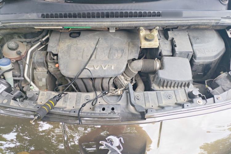 Used Peugeot 3008 2013 2.0L Automatic Trend Edition Engine Bay