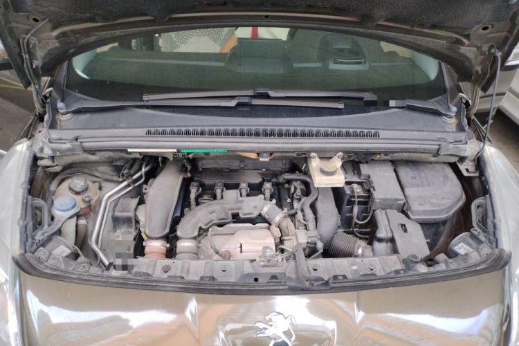 Used Peugeot 3008 2013 1.6THP Automatic Prestige Edition Engine Bay