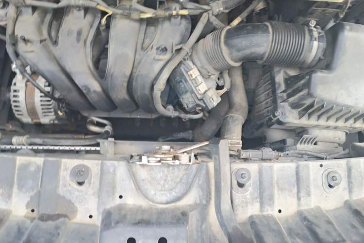 Used Peugeot 3008 2013 2.0L Automatic Trend Edition Engine Bay