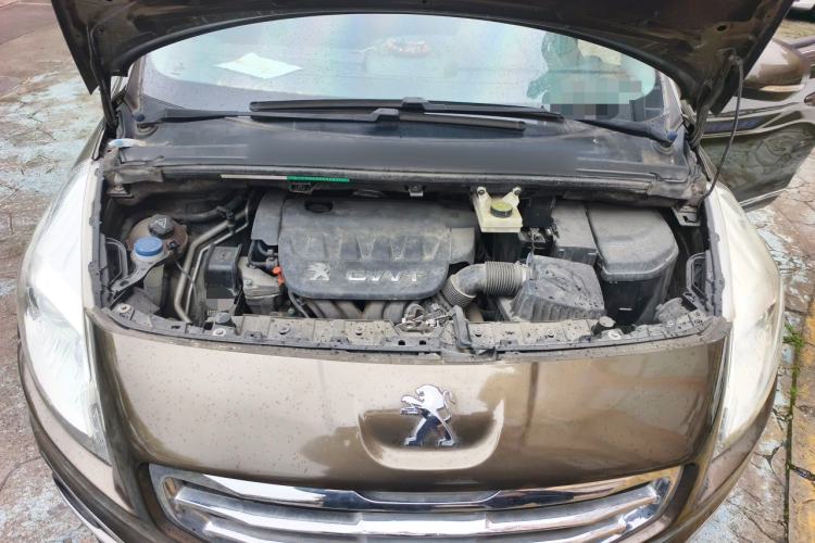 Used Peugeot 3008 2013 2.0L Automatic Trend Edition Engine Bay