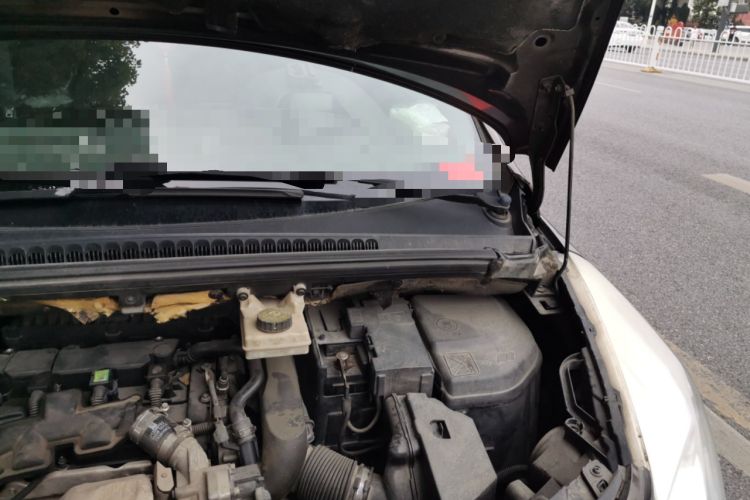 Used Peugeot 3008 2013 1.6THP Automatic Prestige Edition Engine Bay Left
