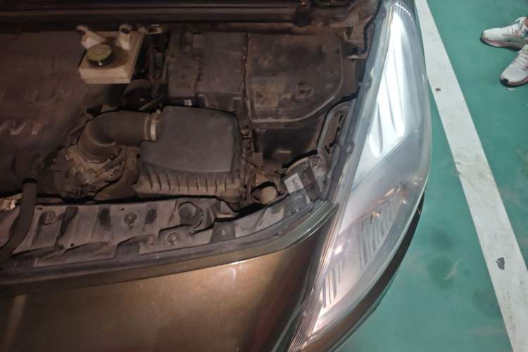 Used Peugeot 3008 2013 2.0L Automatic Trend Edition Engine Bay Left