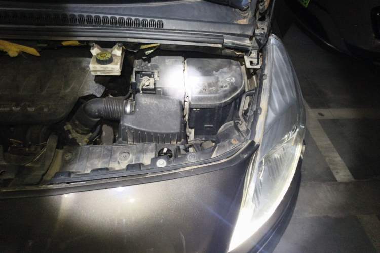 Used Peugeot 3008 2013 2.0L Automatic Trend Edition Engine Bay Left