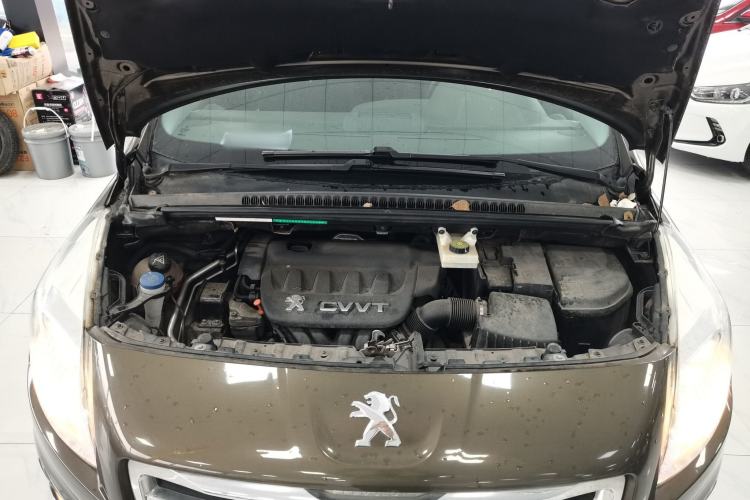 Used Peugeot 3008 2013 2.0L Automatic Classic Edition Engine Bay