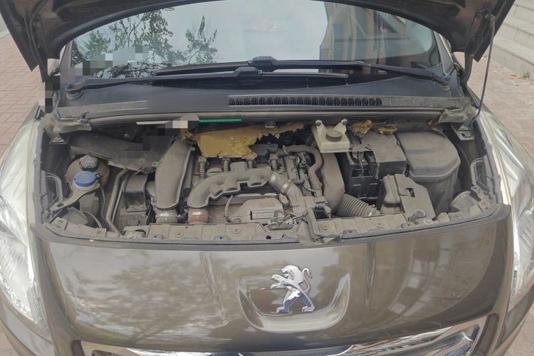 Used Peugeot 3008 2013 1.6THP Automatic Trend Edition Engine Bay