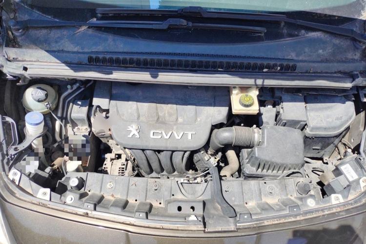 Used Peugeot 3008 2013 2.0L Automatic Trend Edition Engine Bay