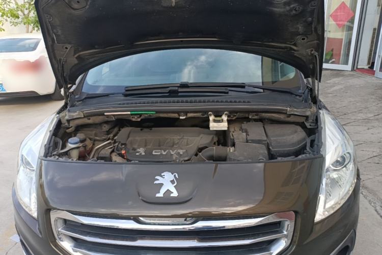 Used Peugeot 3008 2013 2.0L Automatic Trend Edition Engine Bay
