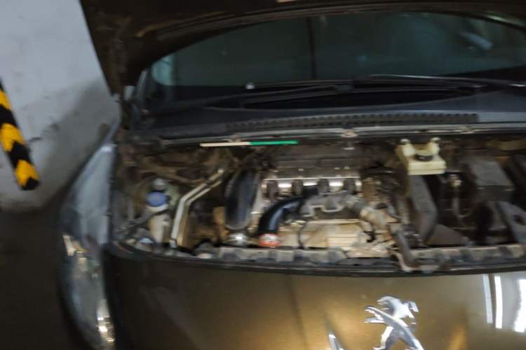 Used Peugeot 3008 2013 1.6THP Automatic Trend Edition Engine Bay Right