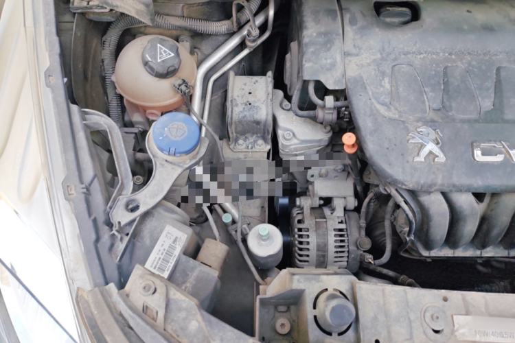 Used Peugeot 3008 2013 2.0L Automatic Trend Edition Engine Bay Right