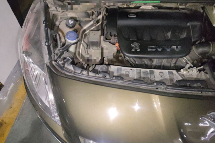 Used Peugeot 3008 2013 2.0L Automatic Classic Edition Engine Bay Right