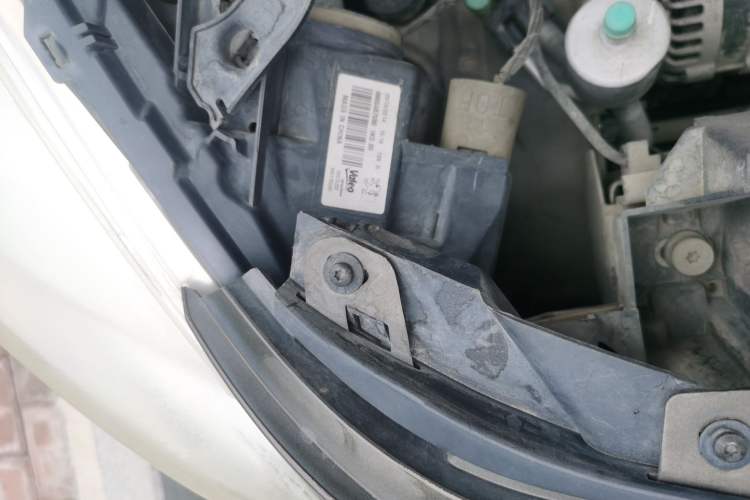 Used Peugeot 3008 2013 2.0L Automatic Trend Edition Engine Bay Right