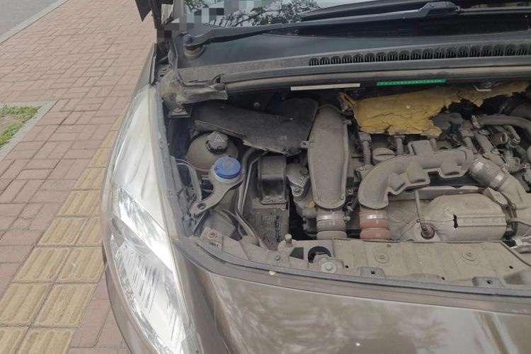Used Peugeot 3008 2013 1.6THP Automatic Trend Edition Engine Bay Right