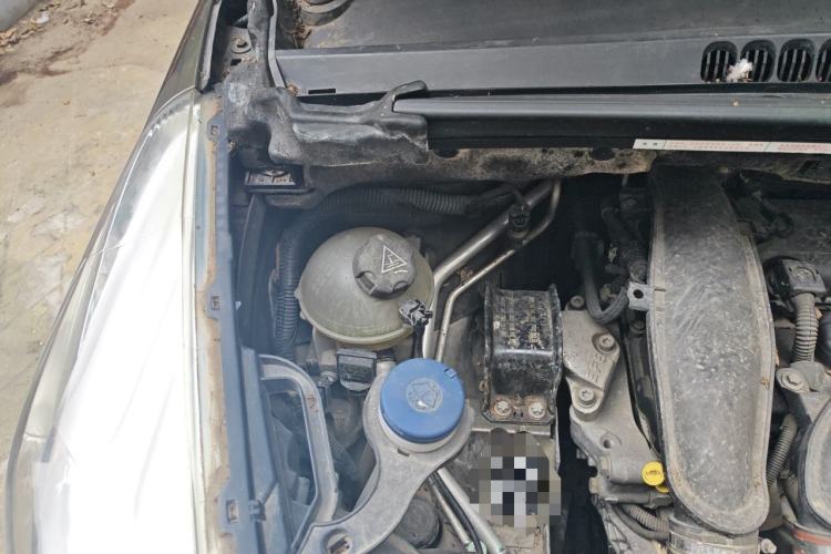 Used Peugeot 3008 2013 1.6THP Automatic Trend Edition Engine Bay Right