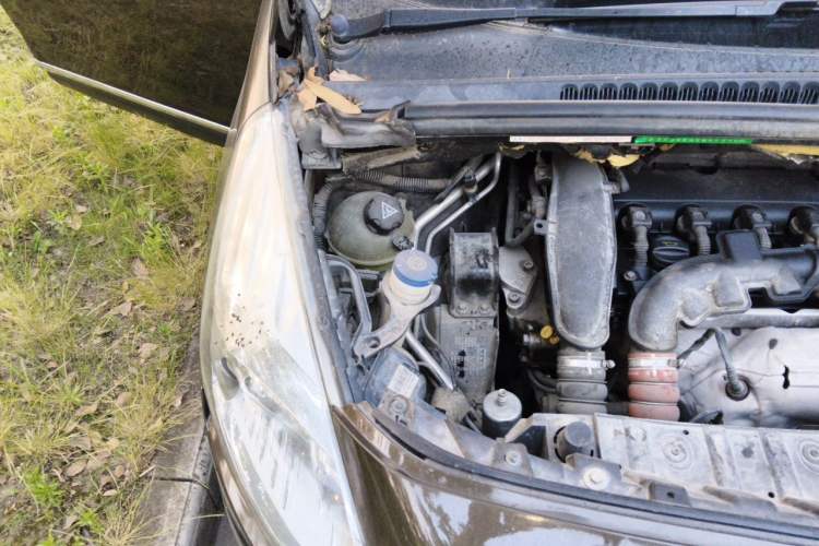 Used Peugeot 3008 2013 1.6THP Automatic Prestige Edition Engine Bay Right