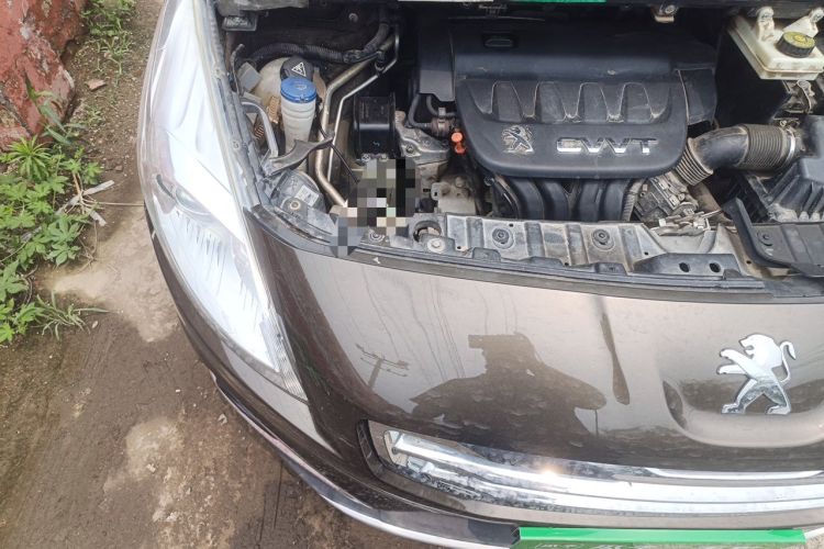 Used Peugeot 3008 2013 2.0L Automatic Trend Edition Engine Bay Right