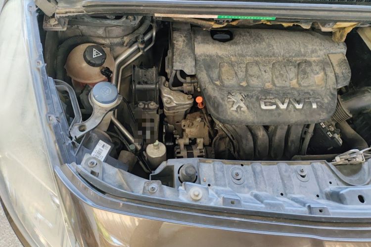 Used Peugeot 3008 2013 2.0L Automatic Trend Edition Engine Bay Right