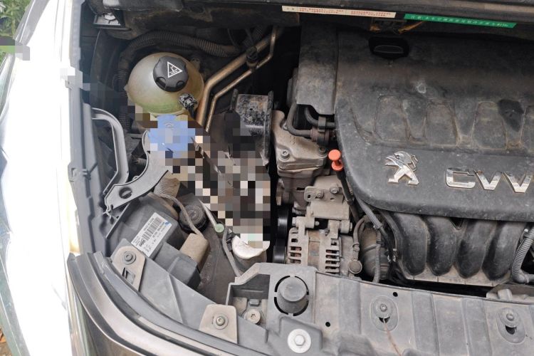 Used Peugeot 3008 2013 2.0L Manual Classic Edition Engine Bay Right