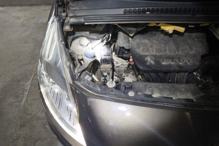 Used Peugeot 3008 2013 2.0L Automatic Trend Edition Engine Bay Right